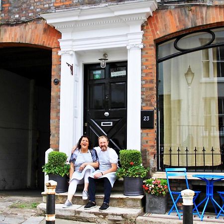 ヘイスティングス The Laindons Bed & Breakfast エクステリア 写真